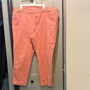 Old Navy Coral Cropped Pixie Pants